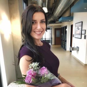 Meet your Posher, Zana